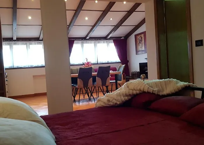 Διαμέρισμα Apartmens Alenka